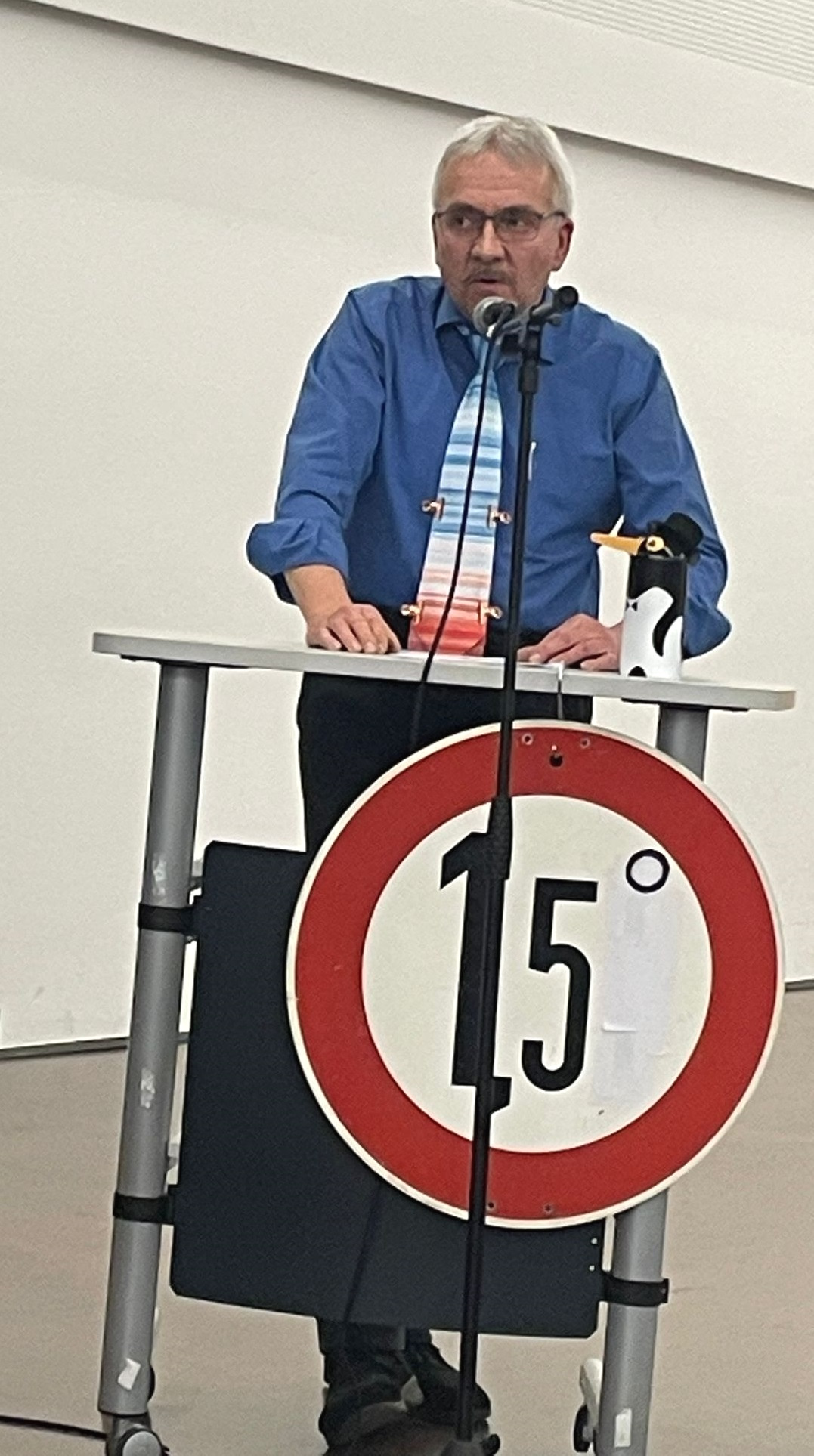 Kreisrat Klaus Ries-Müller aus Bad Rappenau bei der Haushaltsrede